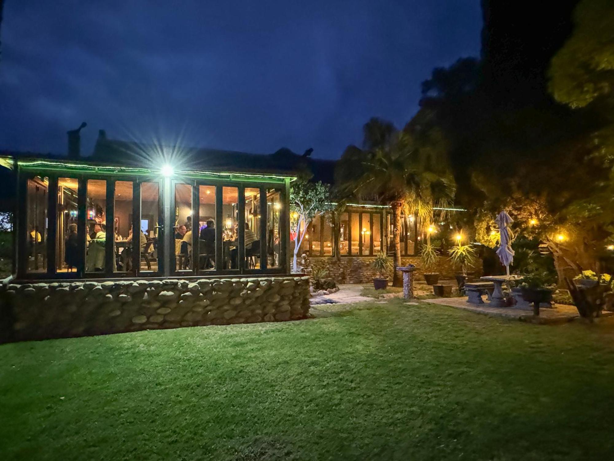 Thabile Lodge Оудсхорн Екстериор снимка