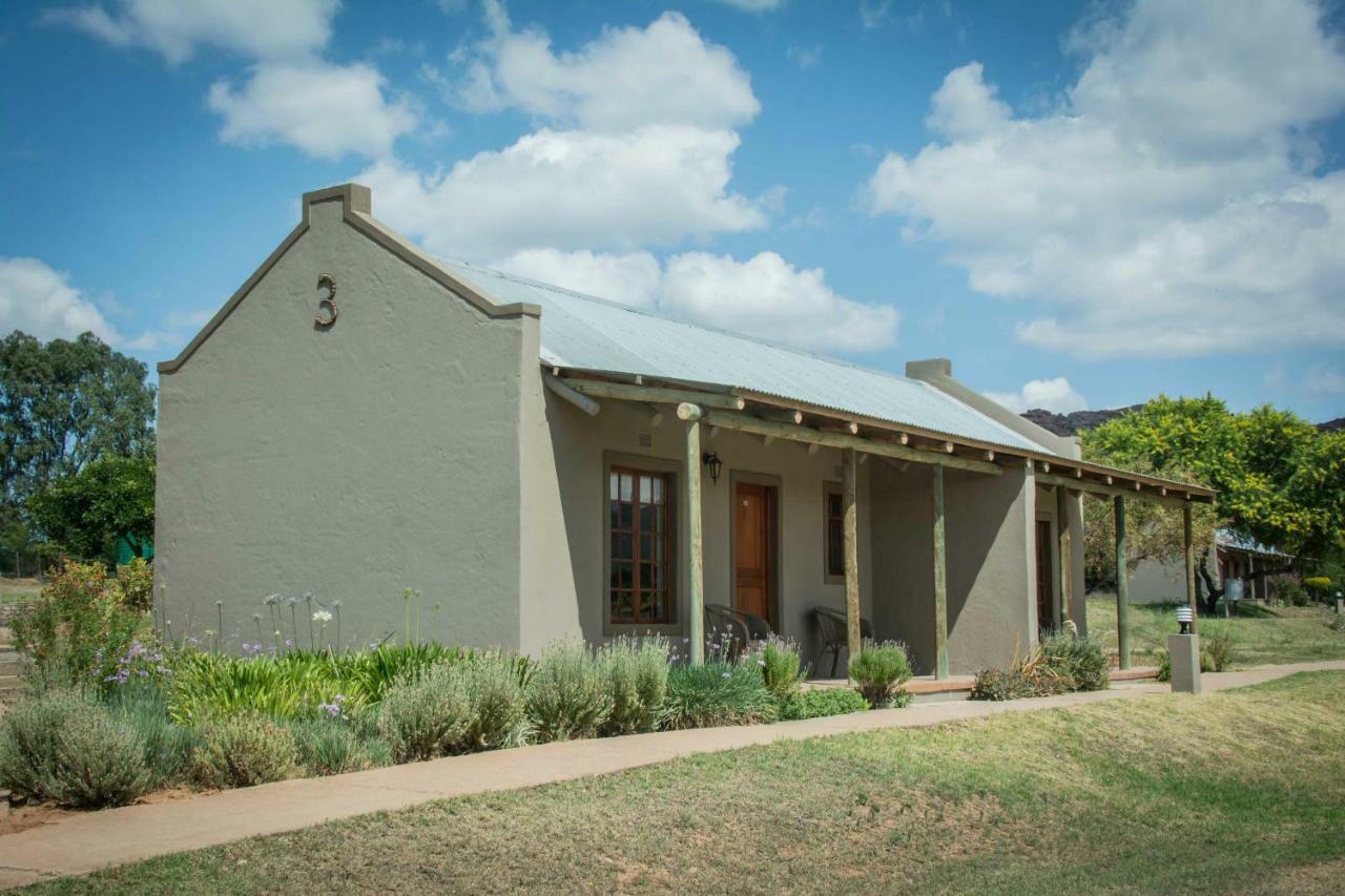 Thabile Lodge Оудсхорн Екстериор снимка