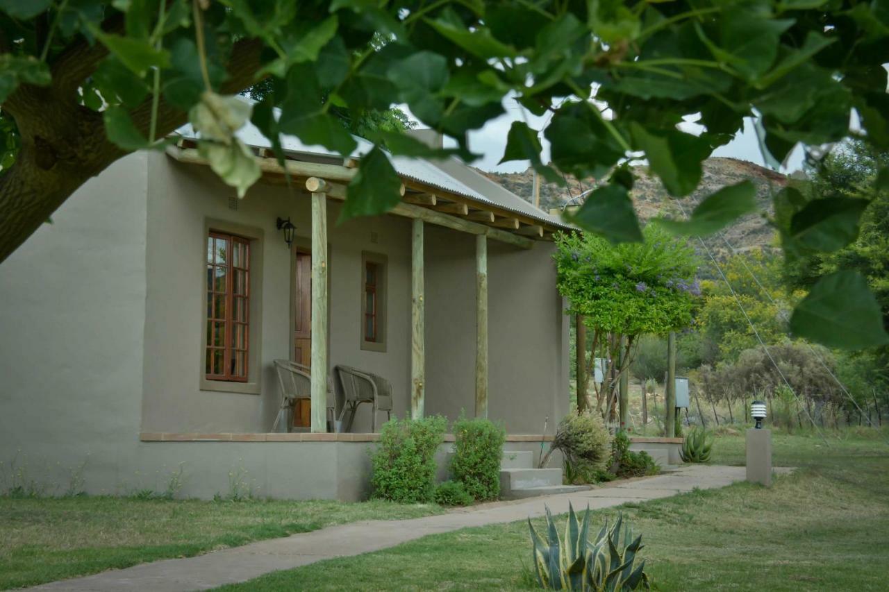 Thabile Lodge Оудсхорн Екстериор снимка